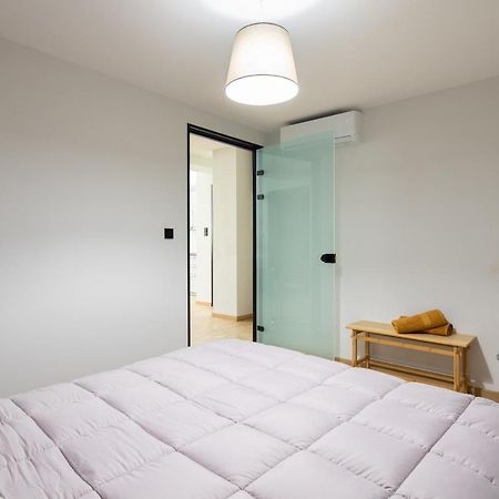 Bright 2Bdr Apartment Downtown Exarcheia! Athena Bagian luar foto