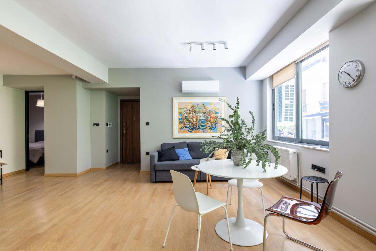 Bright 2Bdr Apartment Downtown Exarcheia! Athena Bagian luar foto