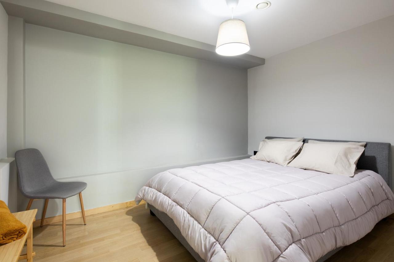 Bright 2Bdr Apartment Downtown Exarcheia! Athena Bagian luar foto