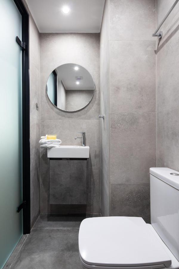 Bright 2Bdr Apartment Downtown Exarcheia! Athena Bagian luar foto